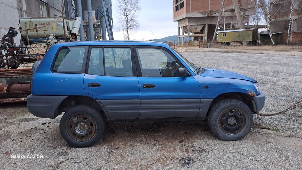 Toyota RAV 4 На части