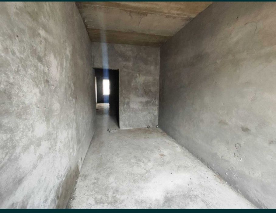 Продаётся Квартира  BEK BARAKA SITY 3/8/8 Mo'ljal Bek Baraka Bozor