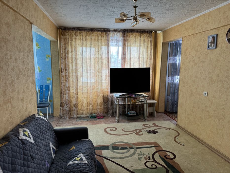 Продам трехкомнатную