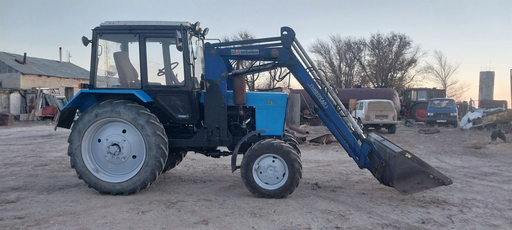 Продам трактор Беларусь мтз 82 с куном  погрузчик