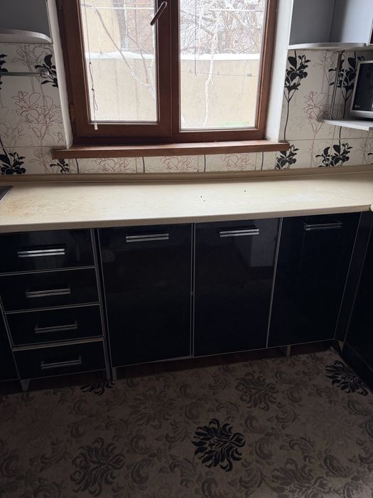 Продается кухонная мебель