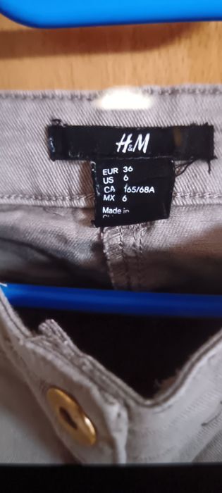 Pantaloni scurți damă