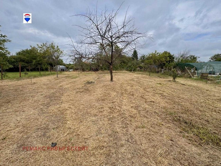 Продава се Парцел в Мартен - 972 кв.м за 44 €/кв.м - Снимка #3