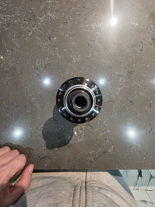 32 спици и Shimano задна главина