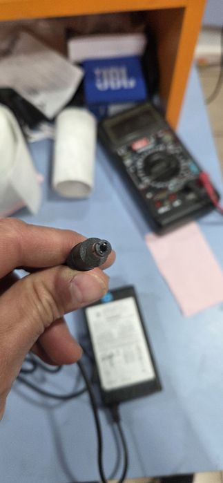 Sursa 12V , 5A .