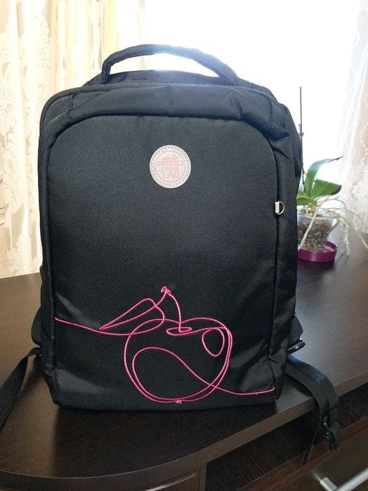 Продам рюкзак школьный