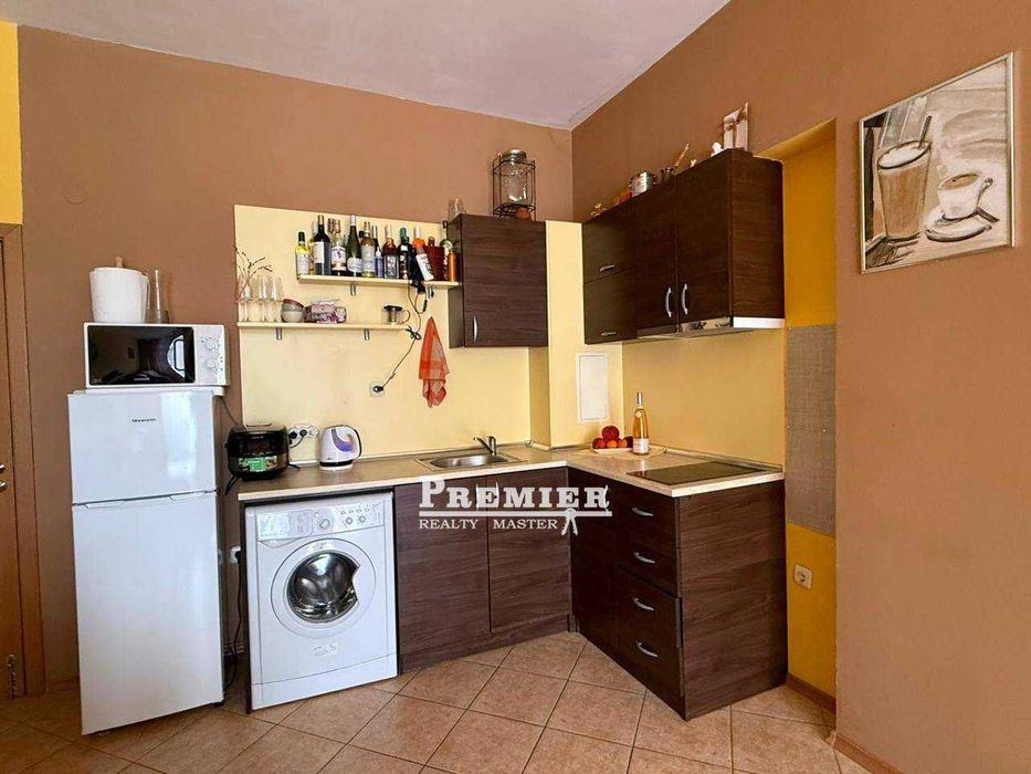 Продава се 3-стаен апартамент на топ място в Слънчев Бряг