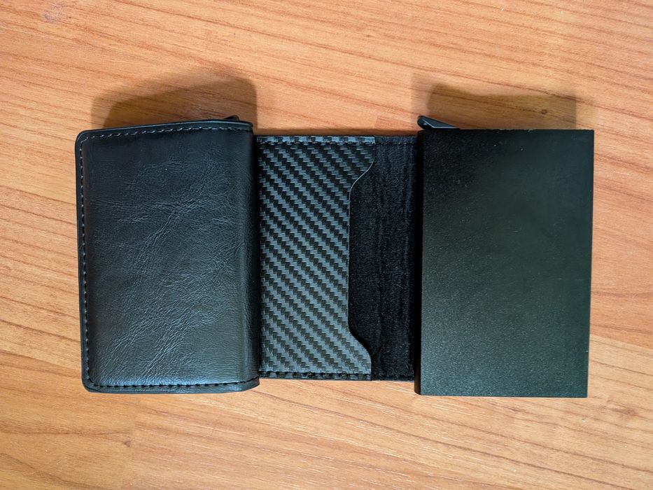 Vând portofele port-carduri slim