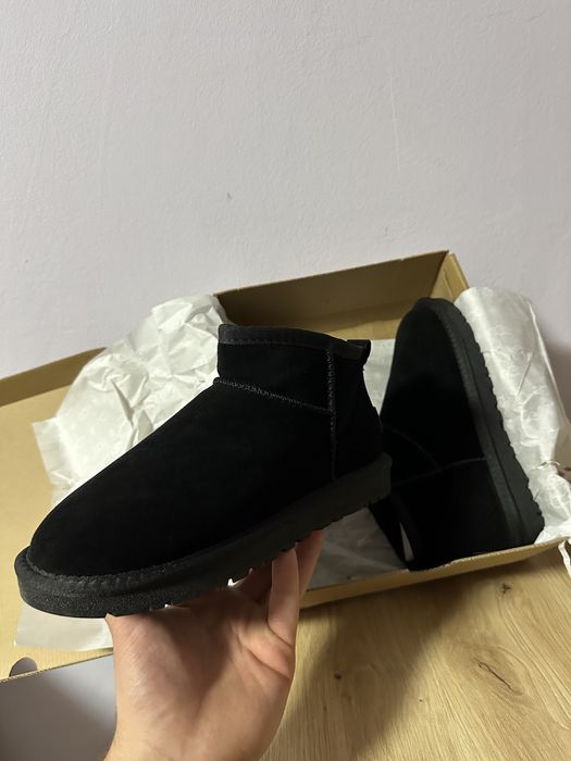 UGG Ultra mini.