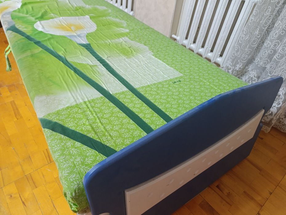 Komplekt javon va karovat
