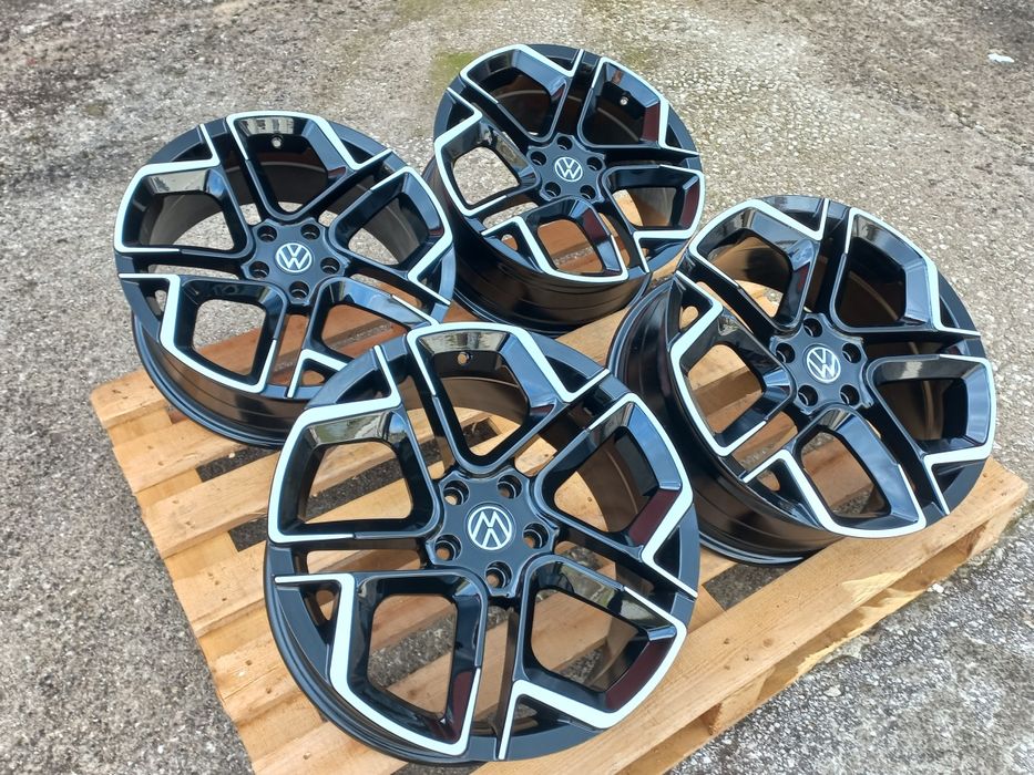 18"Vw Gti Gtd Golf Passat Tiguan Touran 8ж ет40 Black Polish Нови