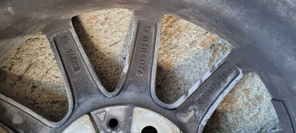 Зимни гуми Continental 205/60 R16 96 с джантиH