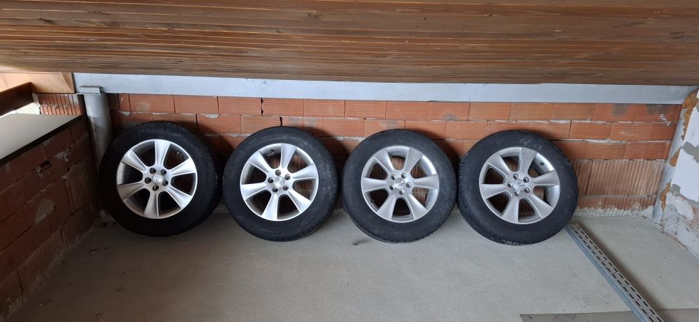 Джанти Borbet, гуми Nexen за Субару