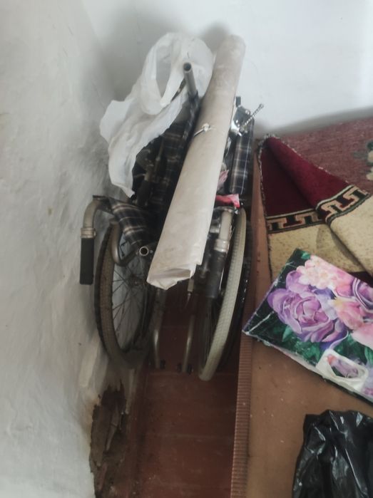 Инвалидная коляска