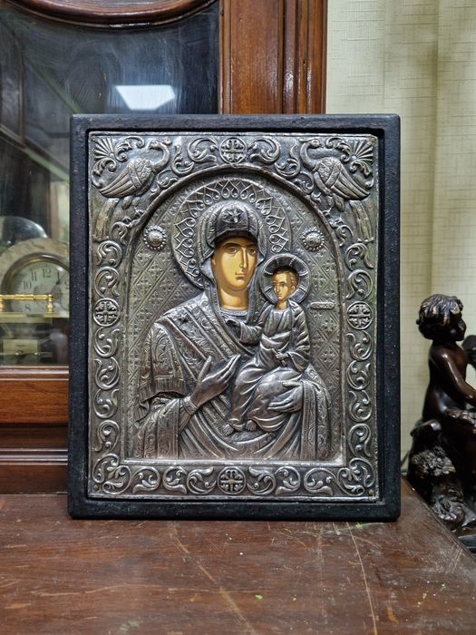 Прекрасна антикварна сребърна икона със сертификат