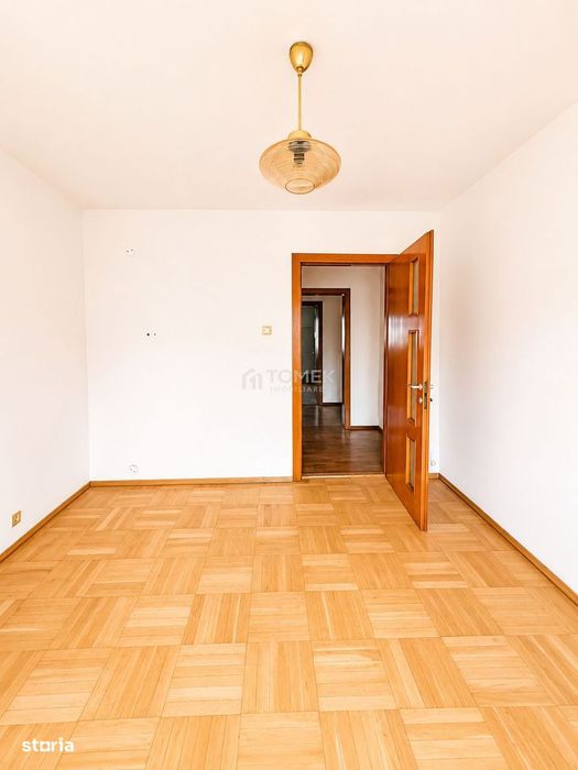 Apartament 4 camere suprafata mare zona Scriitorilor Brasov