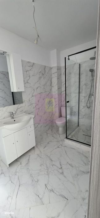 Apartament 3 camere de vânzare la Sinaia