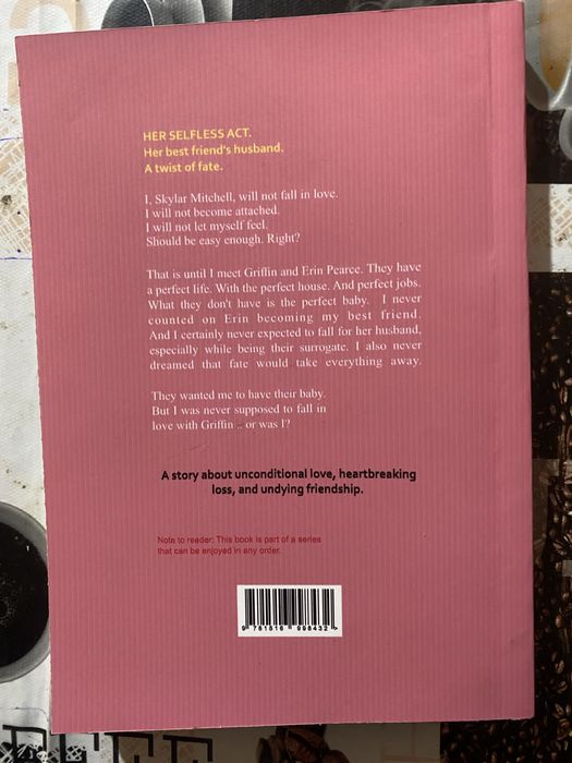 книга “white lilies” Samantha Christy