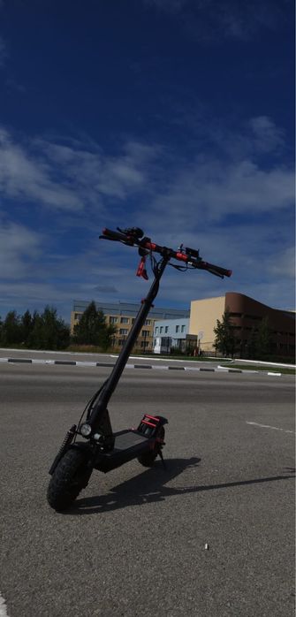 Продам электросамокат