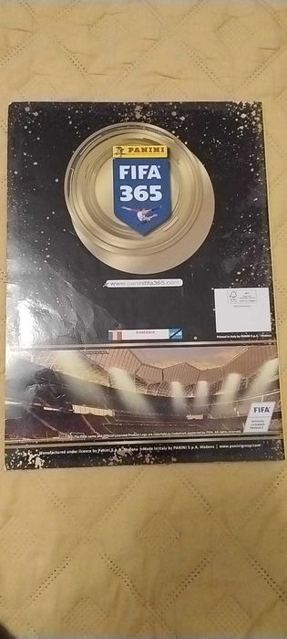 Album stickere Panini FIFA 365 2017 parțial completat (155 stickere)
