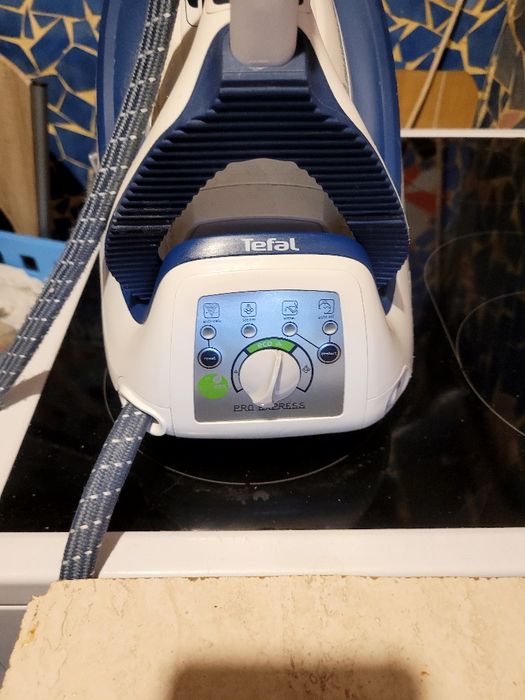 Stație de călcat Tefal