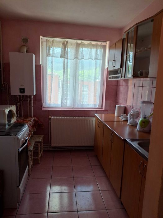 Apartament 3 camere decomandat, ultracentral – Municipiul Lupeni, judet Hunedoara