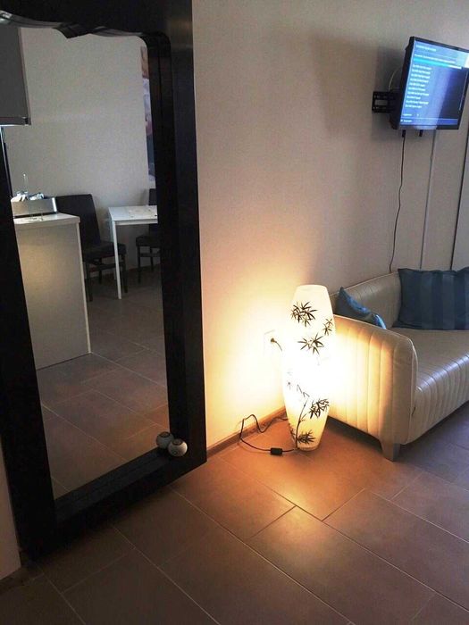 Апартамент, до Общината .