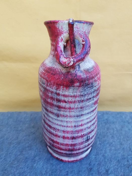 Vaza decorativa cu doi cercei