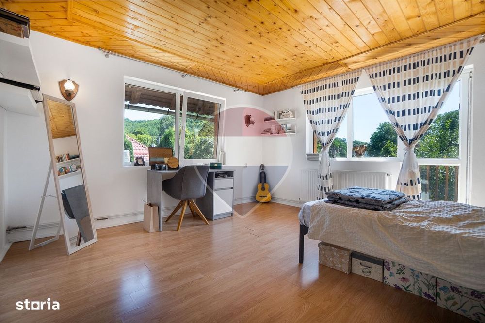 Casă spațioasă de vânzare | Teren 835 mp | Cristian | COMISION 0%