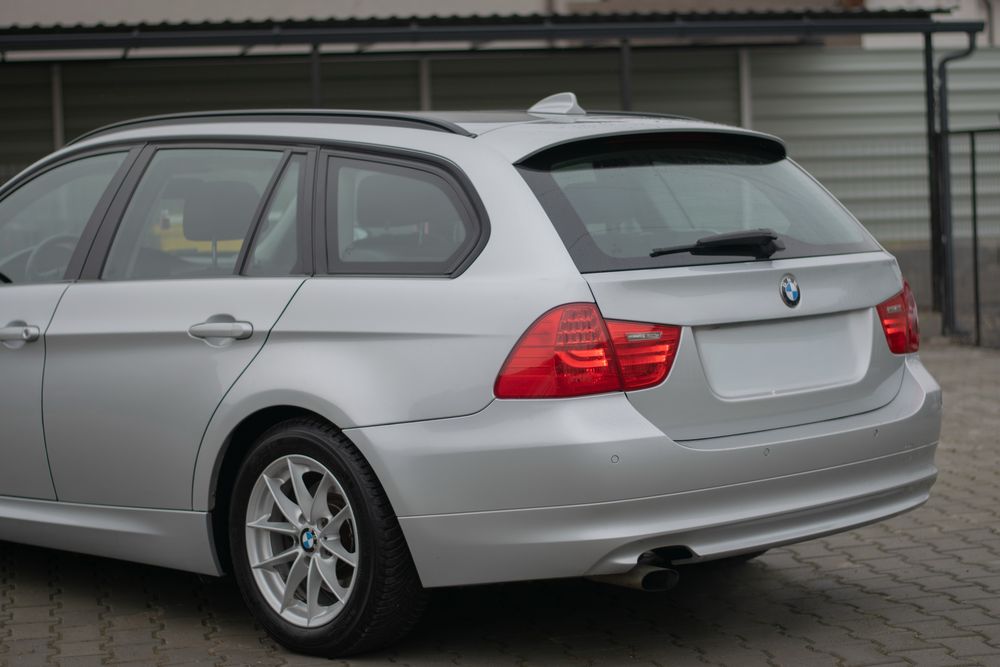 BMW seria 3 - 320D E91 an-2010(facelift)