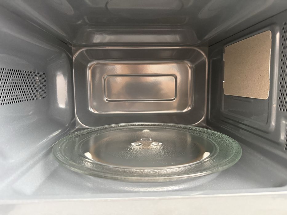 Продам микроволновую печь