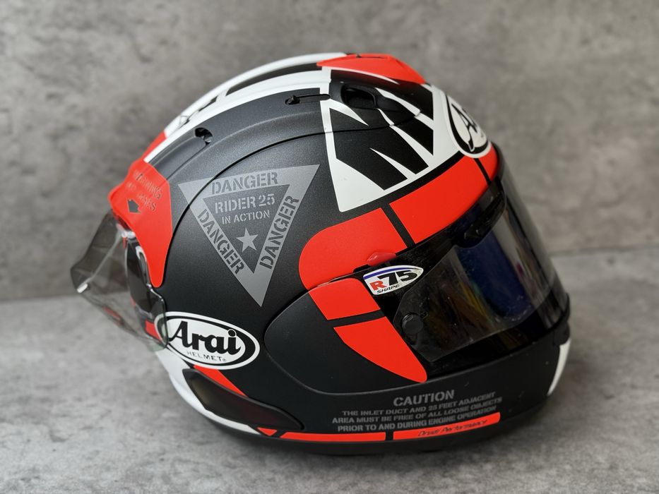 Arai RX-7V - S/M/L + Shark Aeron - S