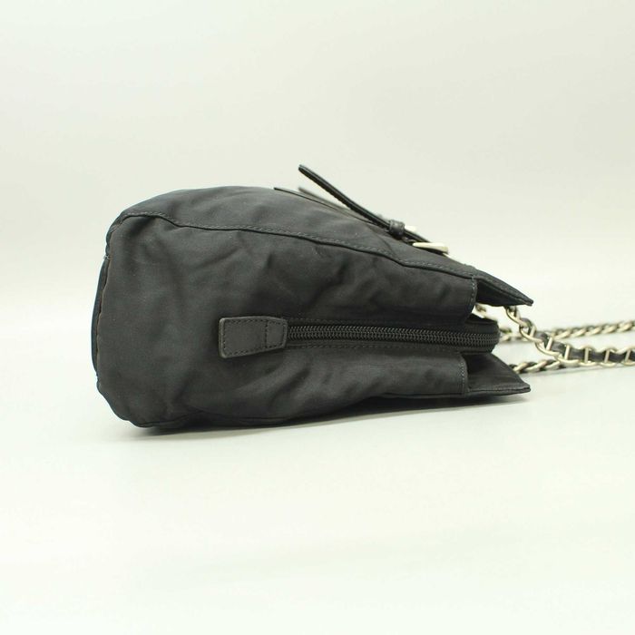 Чанта Prada Vela Nero Re-Nylon оригинал
