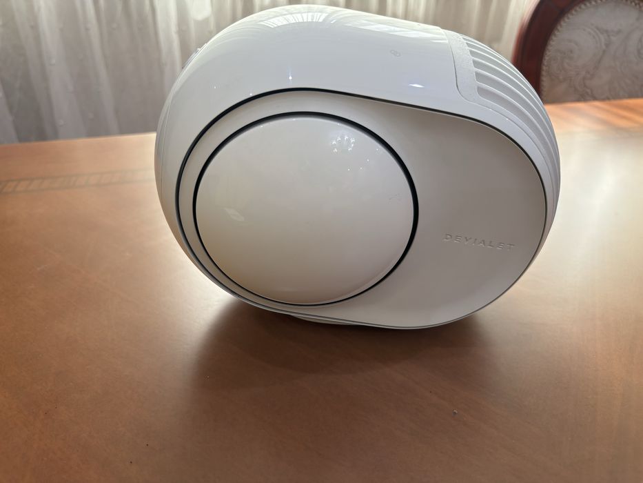 Колонка Devialet
