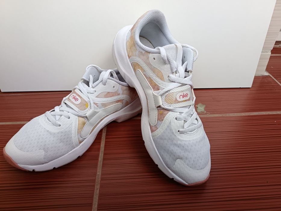 Nike Дамски маратонки