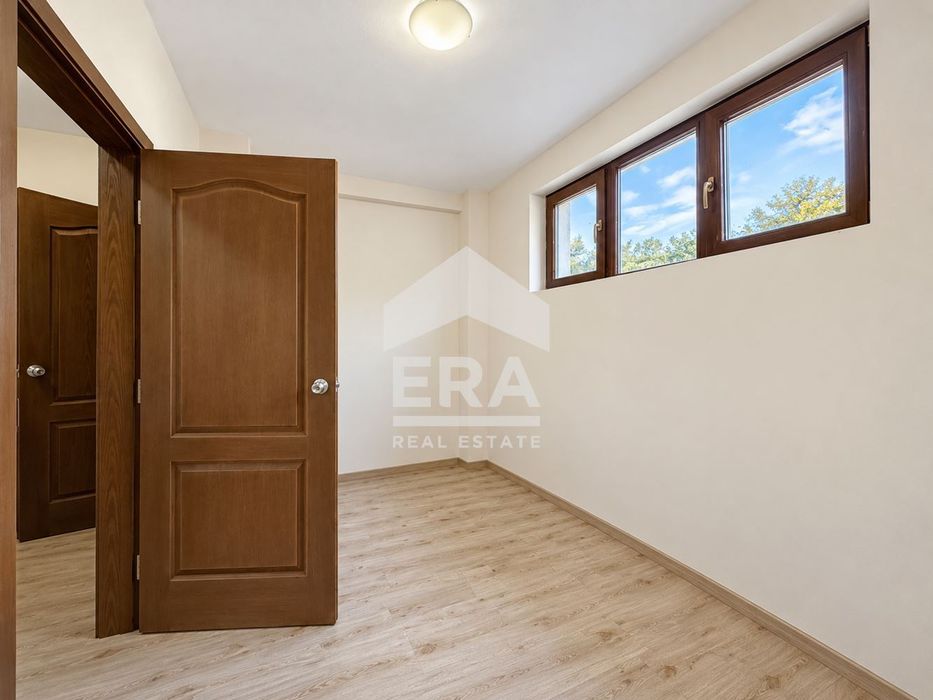 Продава се Тристаен апартамент в с. Пчелин, Област София-област - 196 кв.м за 817 €/кв.м - Снимка #8