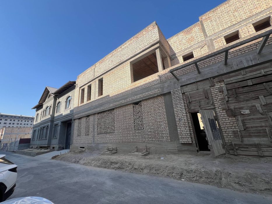 Мехнат 6-квартл 5-соток Коробка 12-хона+ Подвол