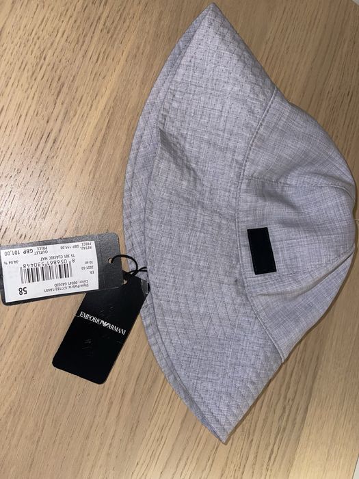 Pălărie EMPORIO ARMANI 100% originala, CERTILOGO, M si L