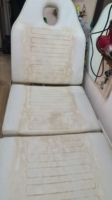 Срочно продам кушетка косметологич.