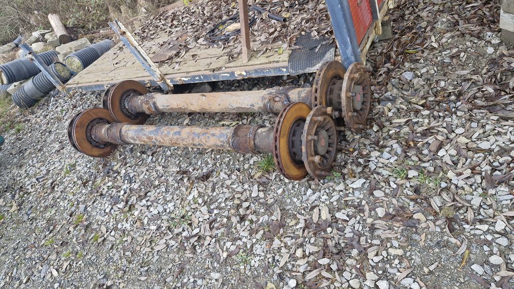 Axa punte remorca  R 18  R22.5