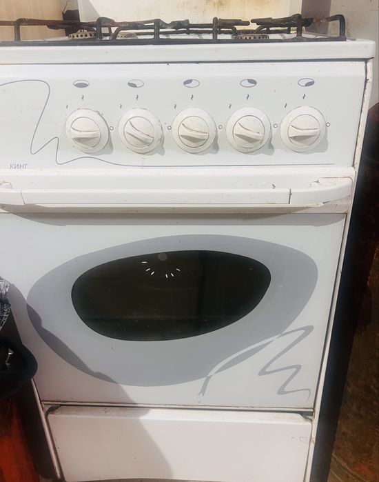 Продам газ плиту