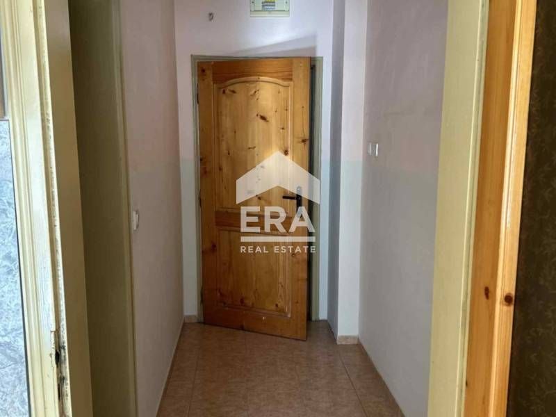 Дава се под наем Двустаен апартамент в Хасково, Център - 45 кв.м за 278.97 € - Снимка #8