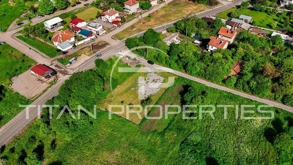 Парцел за продажба в с.Горна Малина