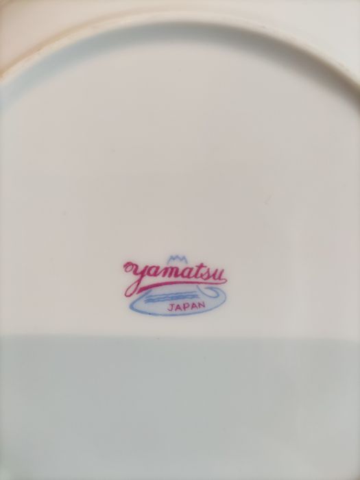 Тарелки Шишки Япония(период СССР), суповые е б.у.