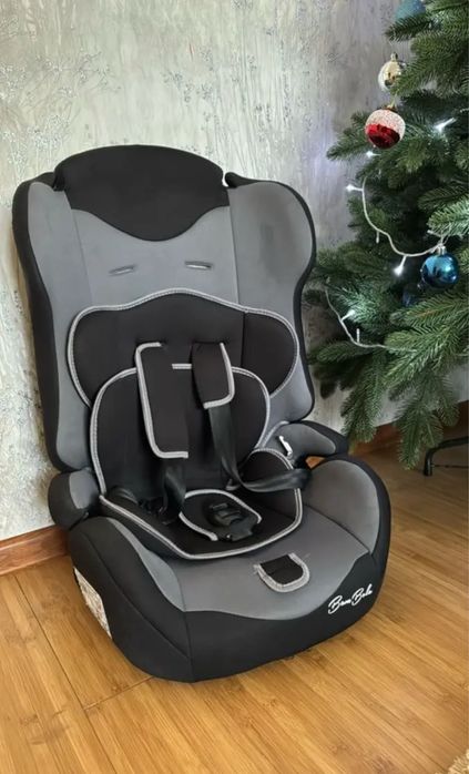 Продам автокресло, новые