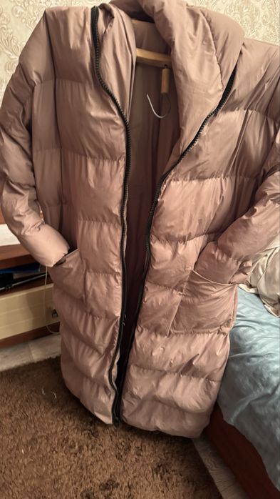 Продам пуховики