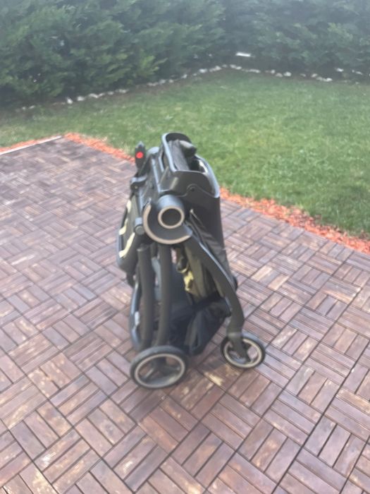 Set complet GB Goodbaby – cărucior + scoică auto + bază ISOFIX