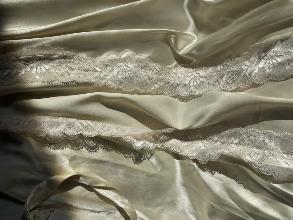 Дамски сатенен халат