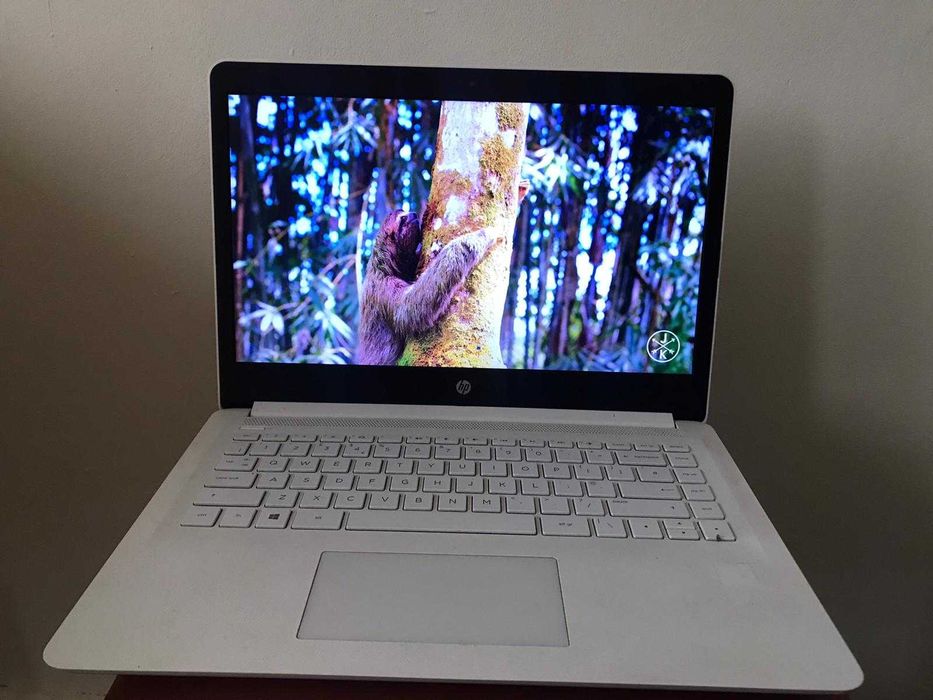 Laptop HP 300 DOAR AZI