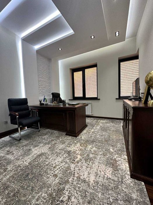 Сдаётся шикарный новый евродом на центр Луначарского.